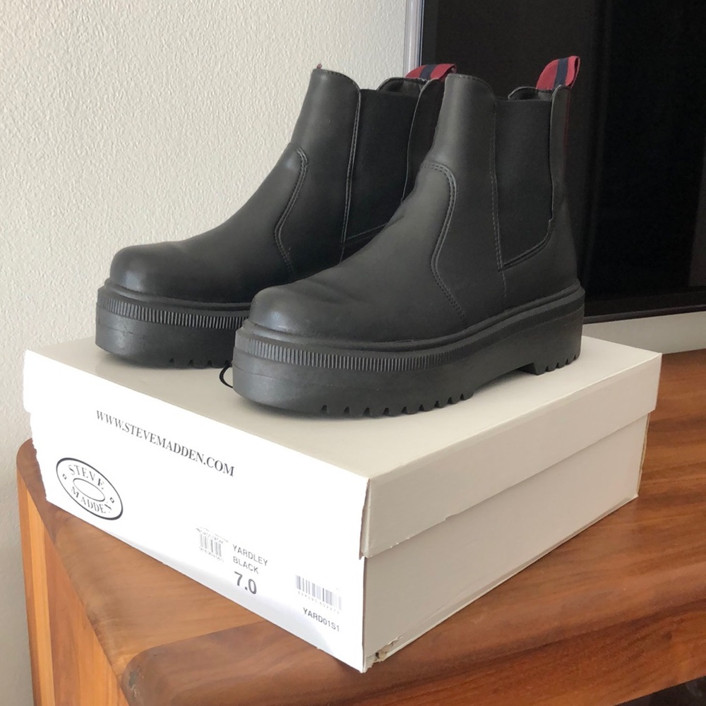 Steve Madden Yardley boots